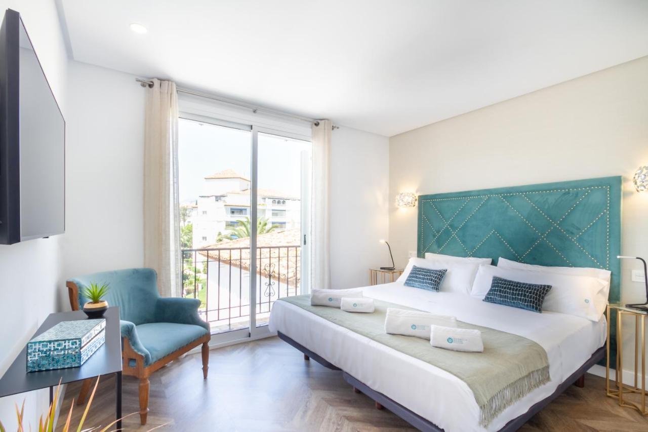 Marbella Banus Suites - Lily Playas Del Duque Banus Beach Apartment Kültér fotó