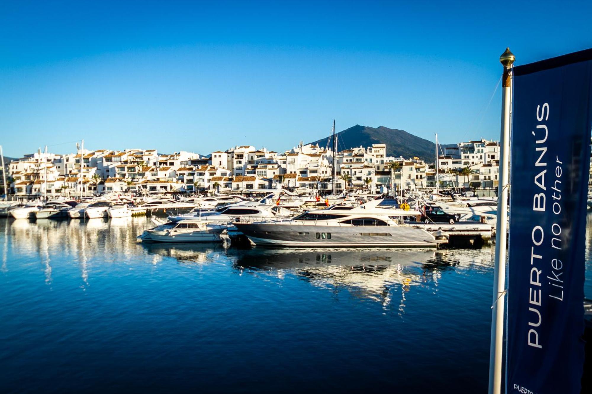Marbella Banus Suites - Lily Playas Del Duque Banus Beach Apartment Kültér fotó